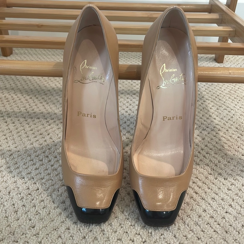Christian Louboutin. Size 37.5. Beautiful camel color with black toe